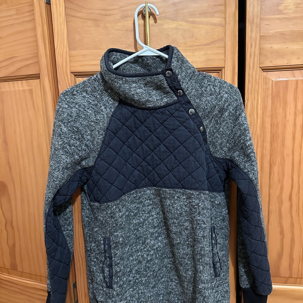 Vintage Abercrombie & Fitch Textured Gray Pullover